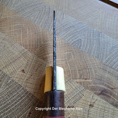 Outdoormesser mit Klinge aus einer 105er Haubitze des 1WK