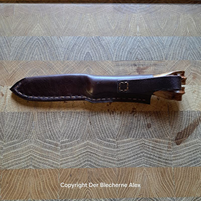 Outdoormesser mit Eiszeithirsch und Klinge aus einer PAK 3,7cm des 2WK Outdoormesser mit Eiszeithirsch und Klinge aus einer PAK 3,7cm des 2WK