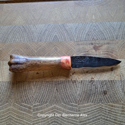 Outdoormesser Eiszeitpferdeknochen mit Klinge aus einer 105er Haubitze des 1WK
