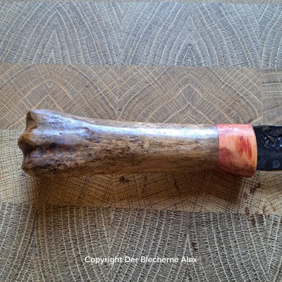 Outdoormesser Eiszeitpferdeknochen mit Klinge aus einer 105er Haubitze des 1WK