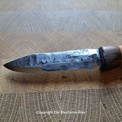 Outdoormesser mit Klinge aus einer 105er Haubitze des 1WK