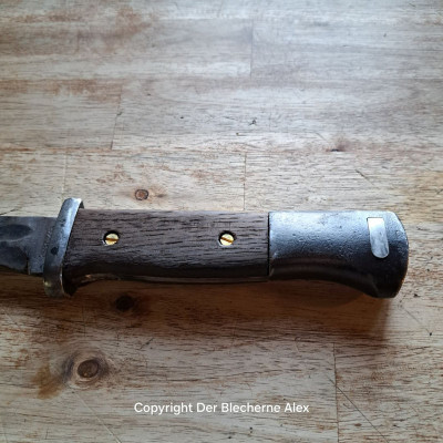 Jagd-/Outdoormesser aus altem Bajonett mit Mooreiche Nr. 12