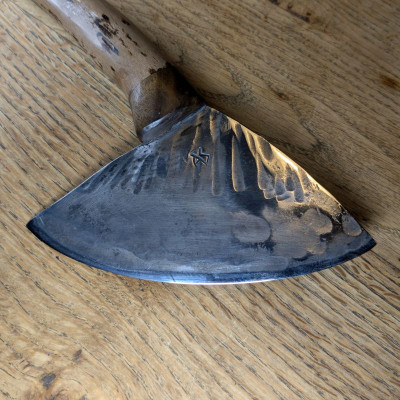 Magisches Dreieck mit Riesenhirschgriff