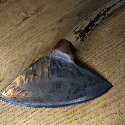 Magisches Dreieck mit Riesenhirschgriff