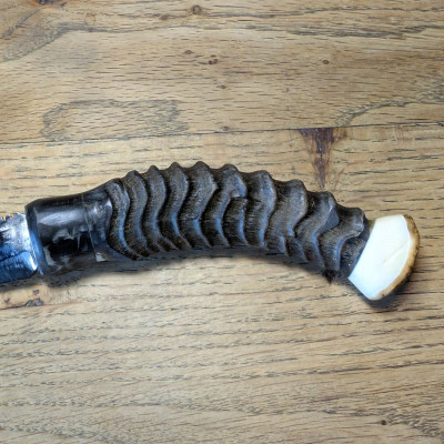 Jagdmesser / Allzweckmesser aus Wolframstahl mit Antilope, Büffelhorn und Mammutelfenbein