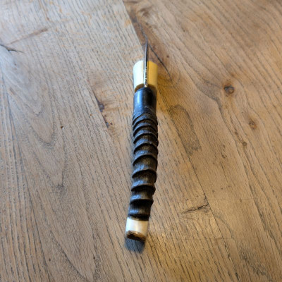Jagdmesser / Allzweckmesser aus Wolframstahl mit Antilope, Büffelhorn und Mammutelfenbein
