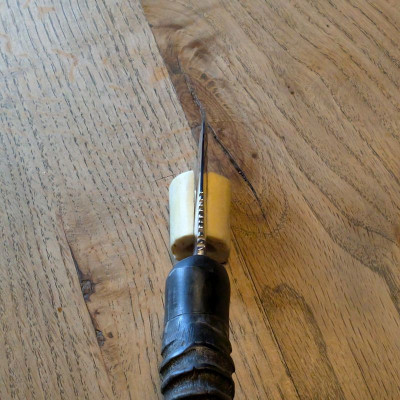 Jagdmesser / Allzweckmesser aus Wolframstahl mit Antilope, Büffelhorn und Mammutelfenbein