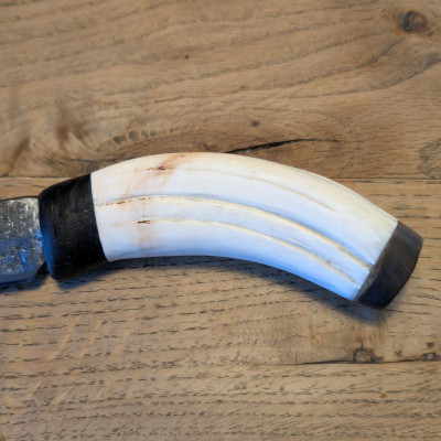 Allzweck/Outdoormesser PAK 3,7cm 2WK mit Warzenschweinhauer und Kamelsohle