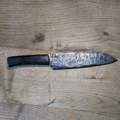 Küchenmesser aus Nebelwerfer und Flusseiche