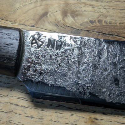 Küchenmesser aus Nebelwerfer und Flusseiche
