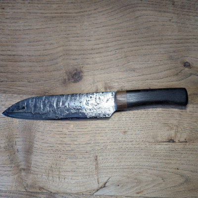 Küchenmesser aus Nebelwerfer und Flusseiche