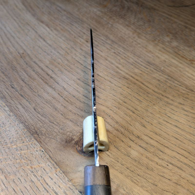 Küchenmesser aus Nebelwerfer und Flusseiche