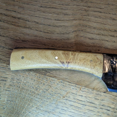 Küchenmesser Panzerhaubitze 2000 mit Maserrobinie