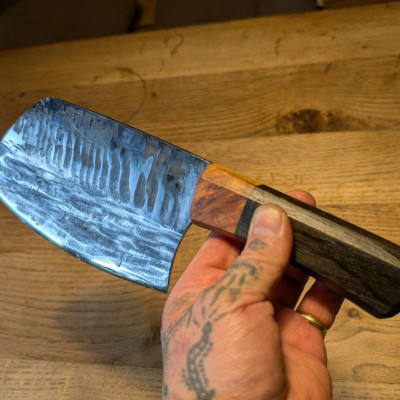 Küchenmesser/ Küchenbeil/ Grillbeil mit stabilisierter Flusseiche