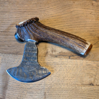 Sehr rustikales Grillmesser Pizzamesser oder Wiegemesser 2cm Flak und Rothirsch