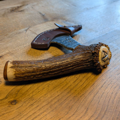 Sehr rustikales Grillmesser Pizzamesser oder Wiegemesser 2cm Flak und Rothirsch