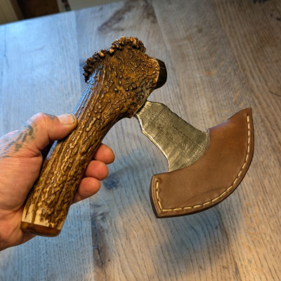 Sehr rustikales Grillmesser Pizzamesser oder Wiegemesser 2cm Flak und Rothirsch