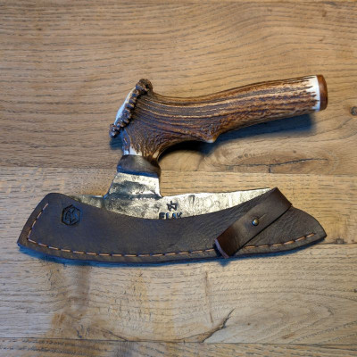Brachiales Grill Pizzamesser oder Wiegemesser aus FLAK und Rothirschgeweih
