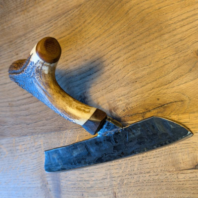 Brachiales Grill Pizzamesser oder Wiegemesser aus FLAK und Rothirschgeweih