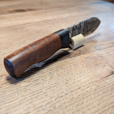 Outdoormesser/ Allzweckmesser mit Klinge aus Kopfpanzerung der Focke Wulf 190 dem Würger