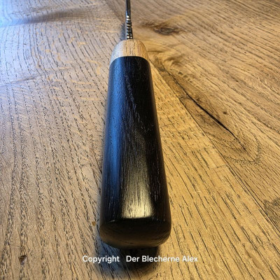 Outdoormesser/ Allzweckmesser mit Klinge aus der Kampfwagenkanone 43 Königstiger mit Mooreiche & Robinie