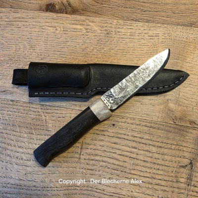 Outdoormesser mit Klinge aus einer alten Hufraspel