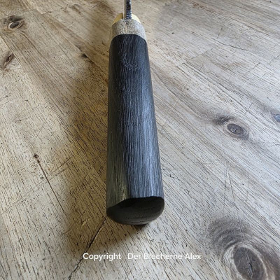 Outdoormesser mit Klinge aus einer alten Hufraspel