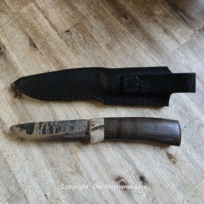 Outdoormesser mit Klinge aus einer alten Hufraspel