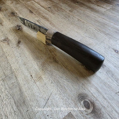 Outdoormesser mit Klinge aus einer alten Hufraspel