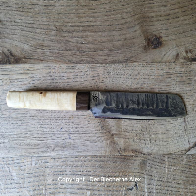 Küchenmesser handgeschmiedet aus C100 Stahl mit Maserbirke