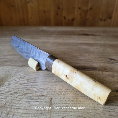 Küchenmesser handgeschmiedet aus C100 Stahl mit Maserbirke