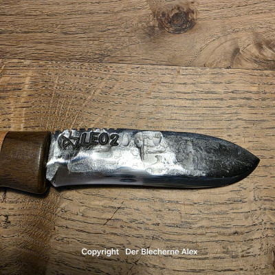Allzweckmesser Klinge aus Leo2 Griff Zwetschge