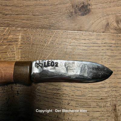 Allzweckmesser Klinge aus Leo2 Griff Zwetschge