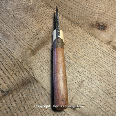 Allzweckmesser Klinge aus Leo2 Griff Zwetschge